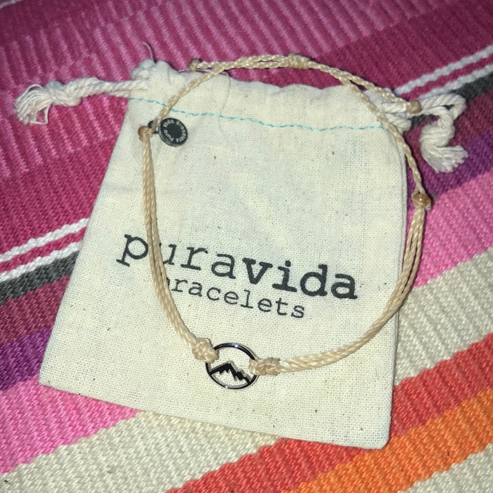 Pura Vida Mountain Bracelet! (RARE)